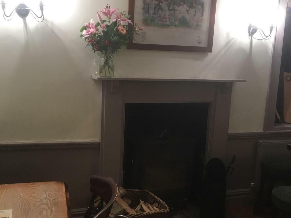 Bed and Breakfast Bartholomew Arms à Maidford Extérieur photo